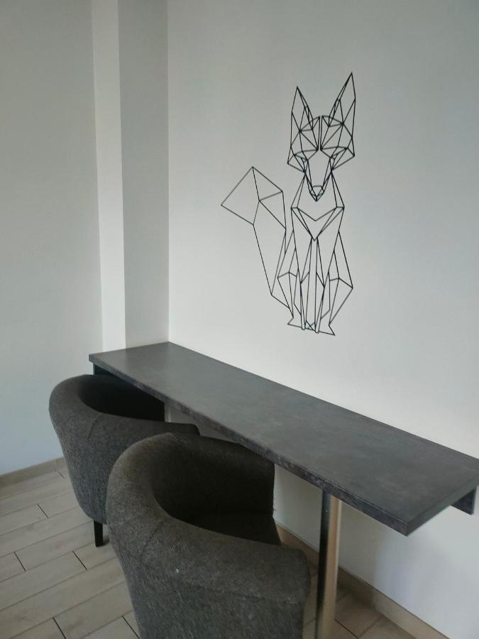 Good Feeling In Apartment *